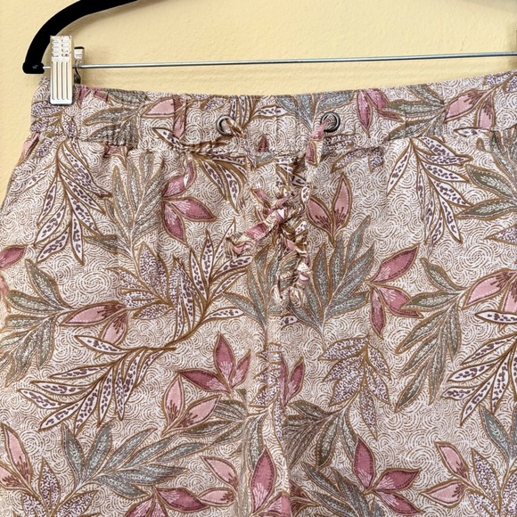 Cynthia Rowley Shorts - Picture 4 of 4